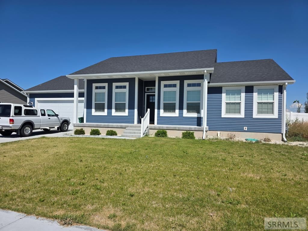 3720 Barcelona Ave, Idaho Falls, ID 83401