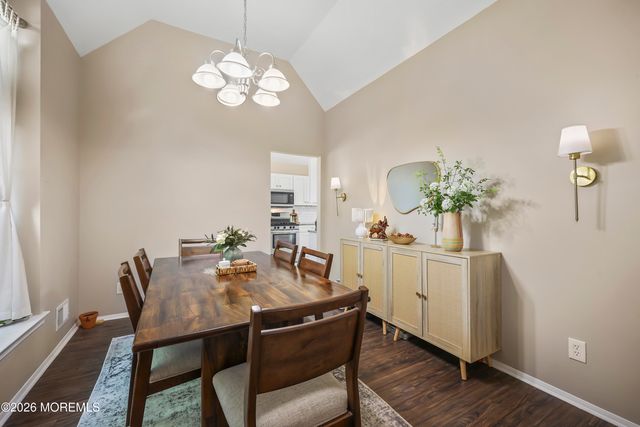 109 Kentucky Way, Freehold, NJ 07728