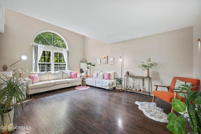109 Kentucky Way, Freehold, NJ 07728