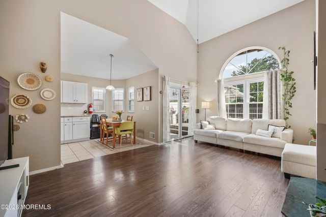 109 Kentucky Way, Freehold, NJ 07728