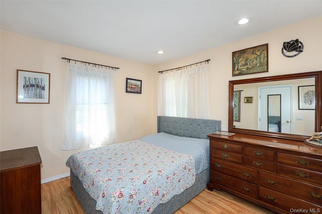 110 Franklin Avenue, East Northport, NY 11731
