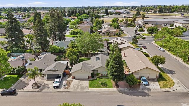 1480 Berry Dr, Turlock, CA 95382