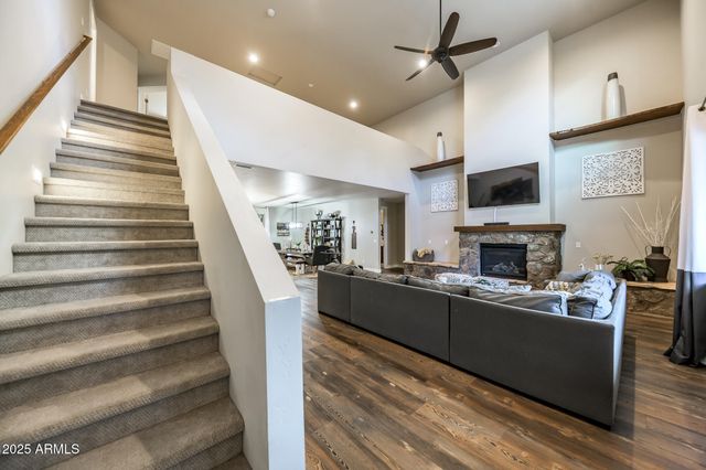 17 E Tranquil Lane, Flagstaff, AZ 86001