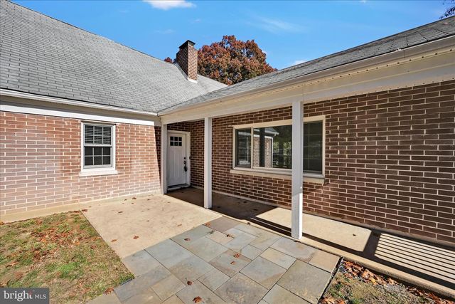 133 CONESTOGA BLVD, Lancaster, PA 17602