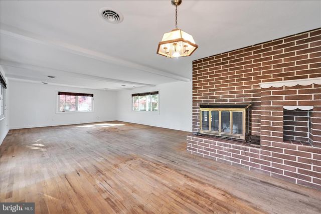 133 CONESTOGA BLVD, Lancaster, PA 17602