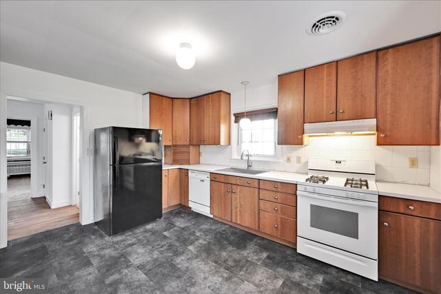 133 CONESTOGA BLVD, Lancaster, PA 17602