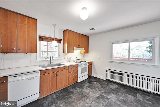 133 CONESTOGA BLVD, Lancaster, PA 17602