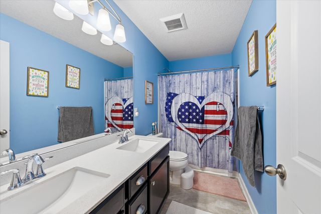 137 6th Street NW, Delano, MN 55328
