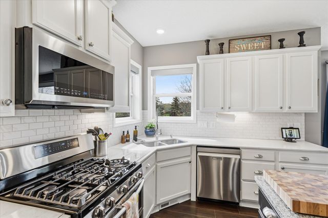 137 6th Street NW, Delano, MN 55328