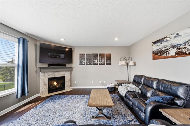137 6th Street NW, Delano, MN 55328