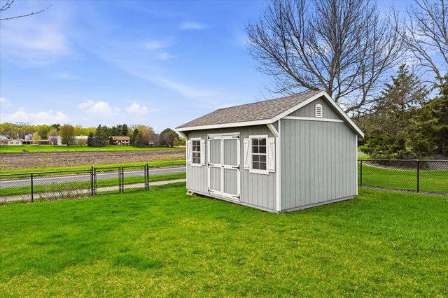 137 6th Street NW, Delano, MN 55328