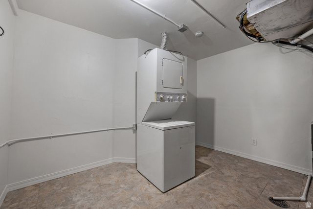 10596 S PINYON PINES CT, South Jordan, UT 84095