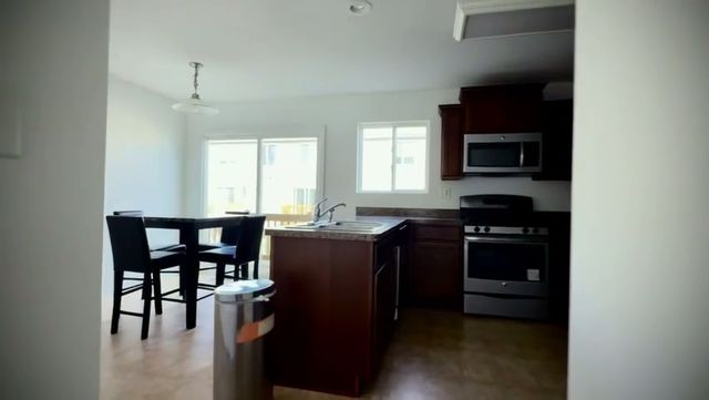 1192 Alta Vista Drive 1192, Pingree Grove, IL 60140