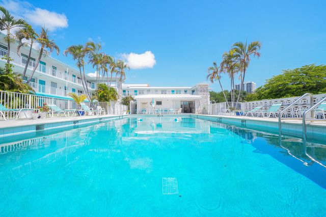 37 Yacht Club Drive Unit 202, North Palm Beach, FL 33408