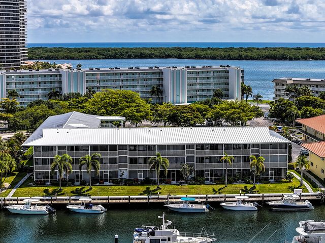 37 Yacht Club Drive Unit 202, North Palm Beach, FL 33408