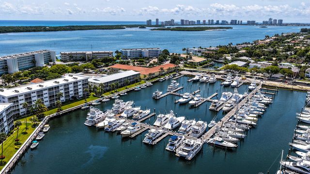 37 Yacht Club Drive Unit 202, North Palm Beach, FL 33408