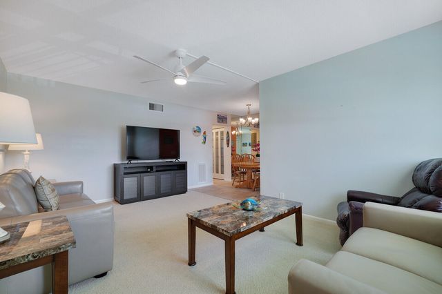 37 Yacht Club Drive Unit 202, North Palm Beach, FL 33408