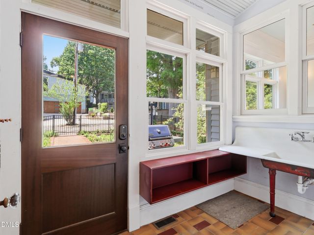 127 Forest Road, Raleigh, NC 27605