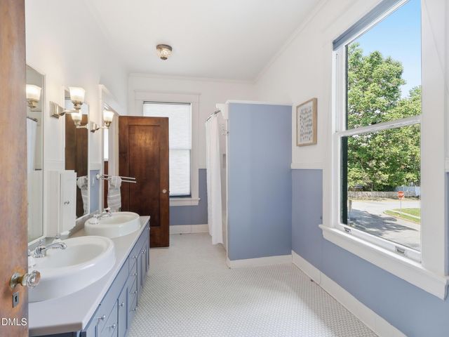 127 Forest Road, Raleigh, NC 27605