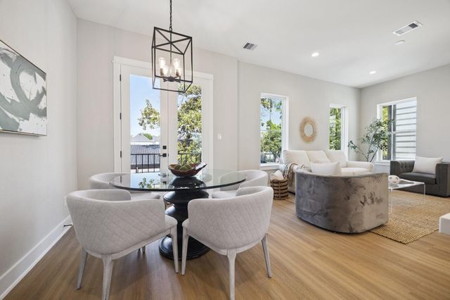 807 Martin Street D, Houston, TX 77018