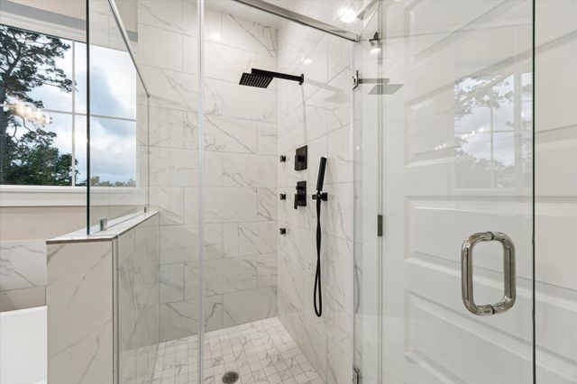 807 Martin Street D, Houston, TX 77018