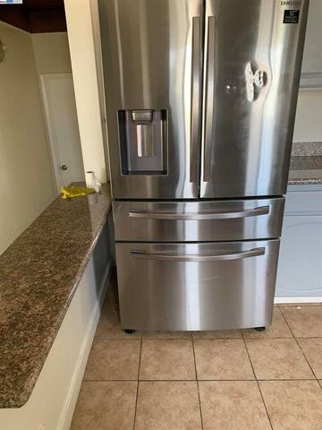 9380 Thermal St., Oakland, CA 94605