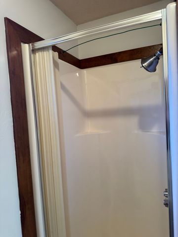 2153 N Meadow Dr, Clarksville, TN 37043