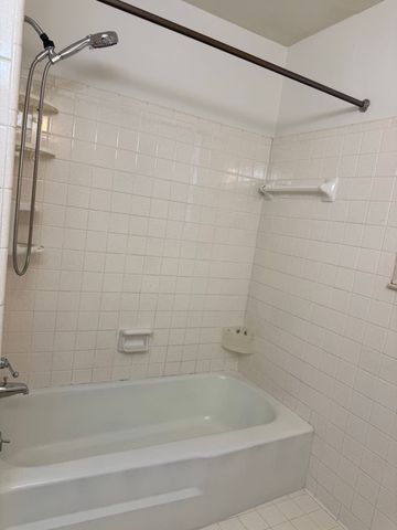 2153 N Meadow Dr, Clarksville, TN 37043