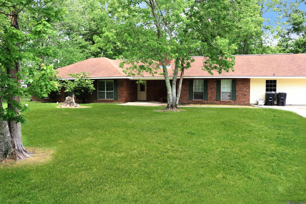 22336 Sutter Ln, Zachary, LA 70791