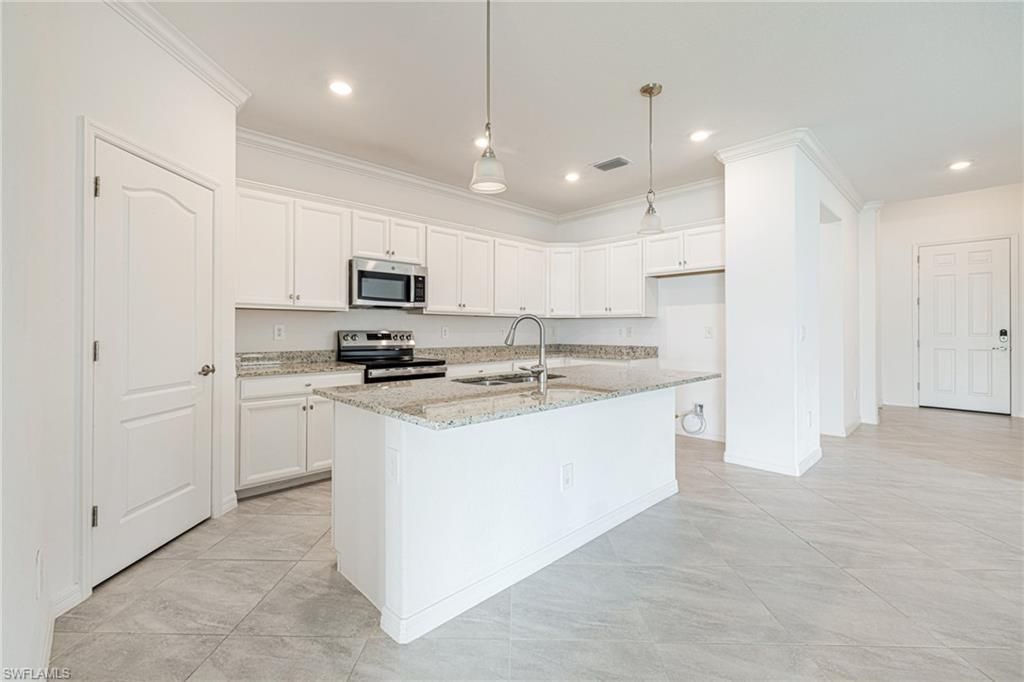 14454 Cantabria DR, FORT MYERS, FL 33905 — photo 3