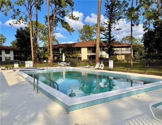 1765 Courtyard WAY 103, Naples, FL 34112