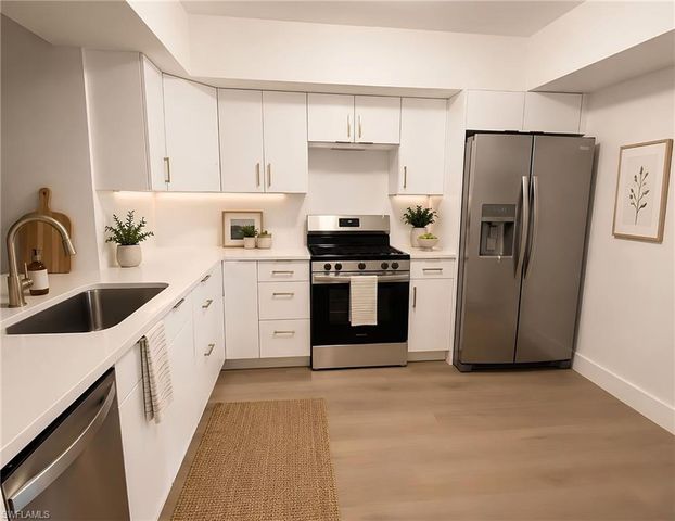 1765 Courtyard WAY 103, Naples, FL 34112