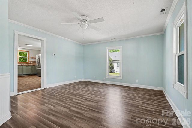 503 E McGregor Street, Pageland, SC 29728