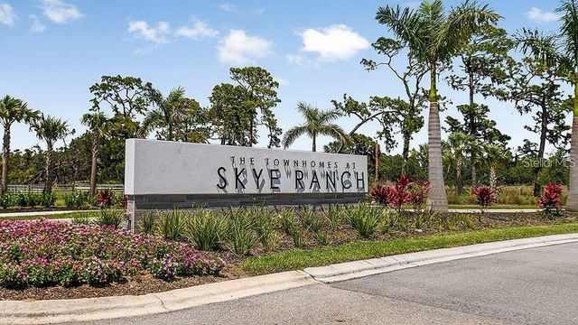 8520 DAYBREAK STREET, Sarasota, FL 34241