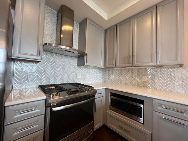 50 W Broad Street, 3502, Columbus, OH 43215