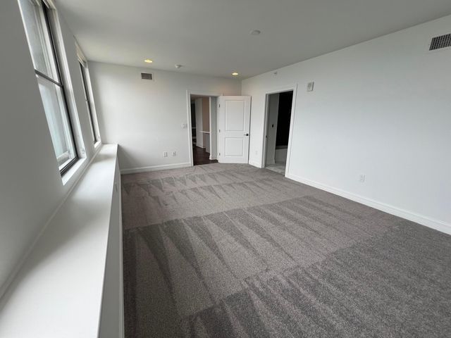 50 W Broad Street, 3502, Columbus, OH 43215