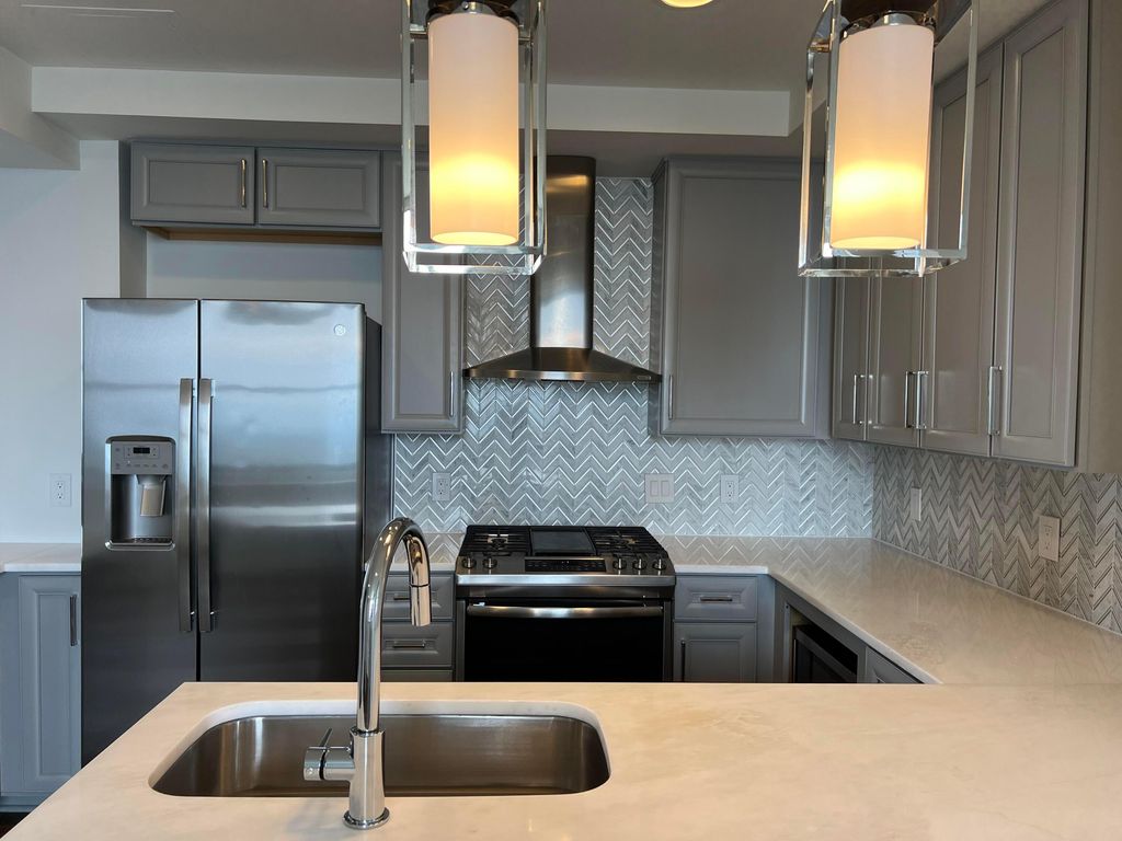 50 W Broad Street, 3502, Columbus, OH 43215