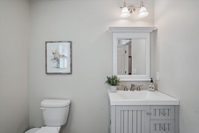 30 Dow Road, Mont Vernon, NH 03057