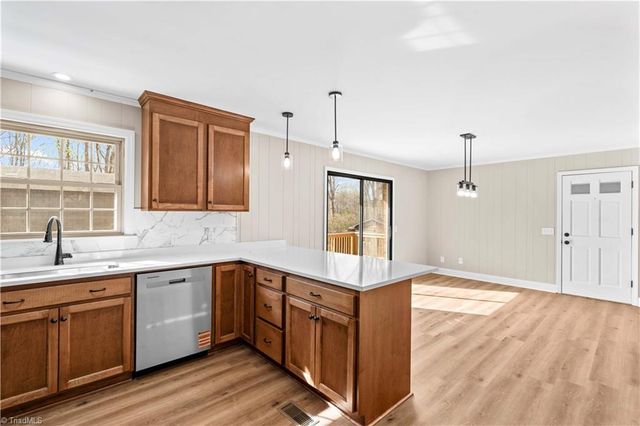 1804 Clingman Road, Ronda, NC 28670