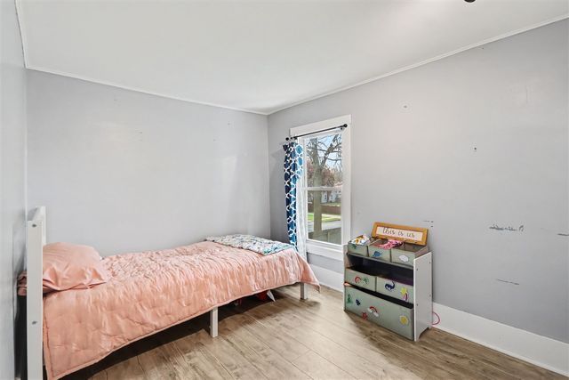 126 E South Street, Vicksburg, MI 49097