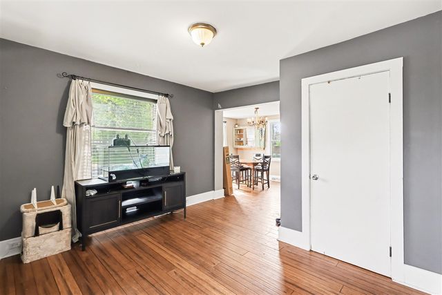 126 E South Street, Vicksburg, MI 49097