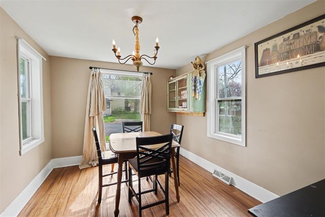 126 E South Street, Vicksburg, MI 49097