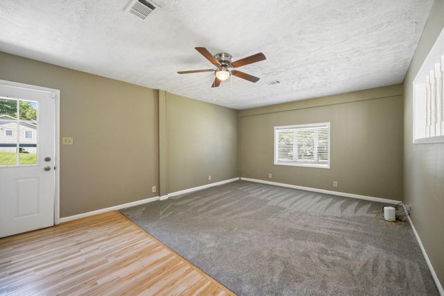 686 ROLLASON DR, Front Royal, VA 22630