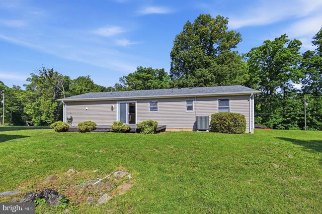 686 ROLLASON DR, Front Royal, VA 22630