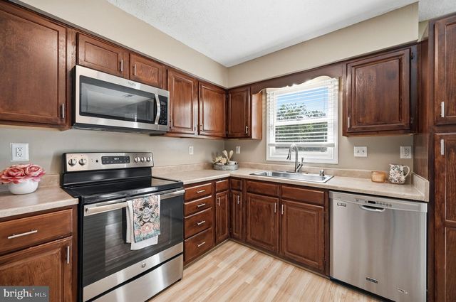 686 ROLLASON DR, Front Royal, VA 22630