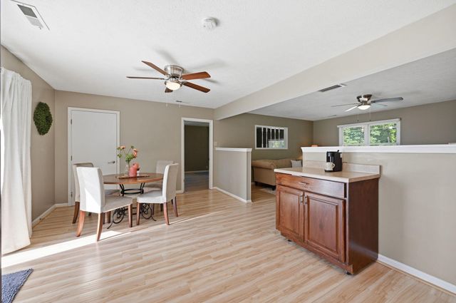 686 ROLLASON DR, Front Royal, VA 22630
