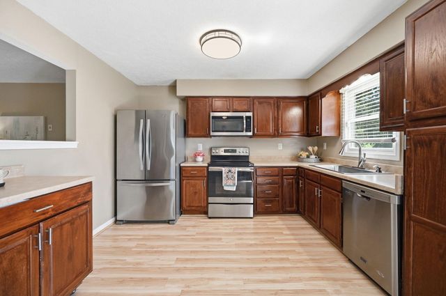 686 ROLLASON DR, Front Royal, VA 22630