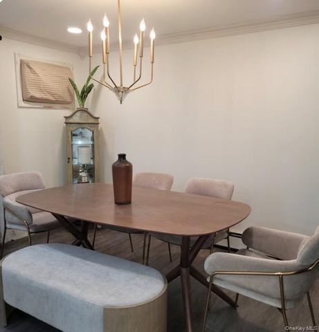 33 Balsam Drive, Medford, NY 11763