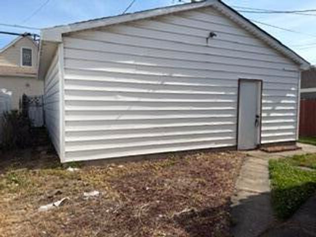 1437 121st Street, Whiting, IN 46394