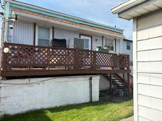 1437 121st Street, Whiting, IN 46394